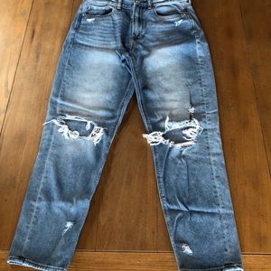 American Eagle MOM jeans size 6